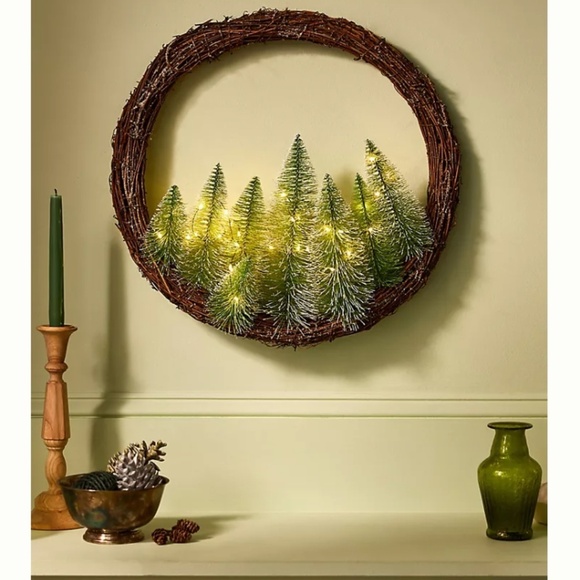Anthropologie Terrain Pre-Lit LED Bottle Brush Tree Wreath - Picture 2 of 3